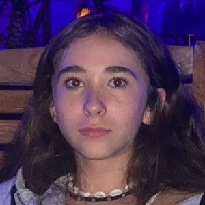 Meet your Posher, Ivy